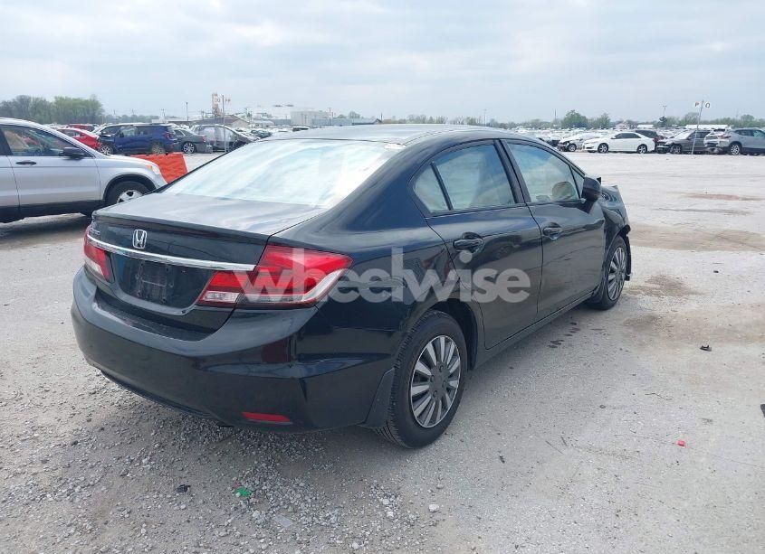 Photo 4 of 2013 Honda Civic LX (VIN 19XFB2F59DE019307)