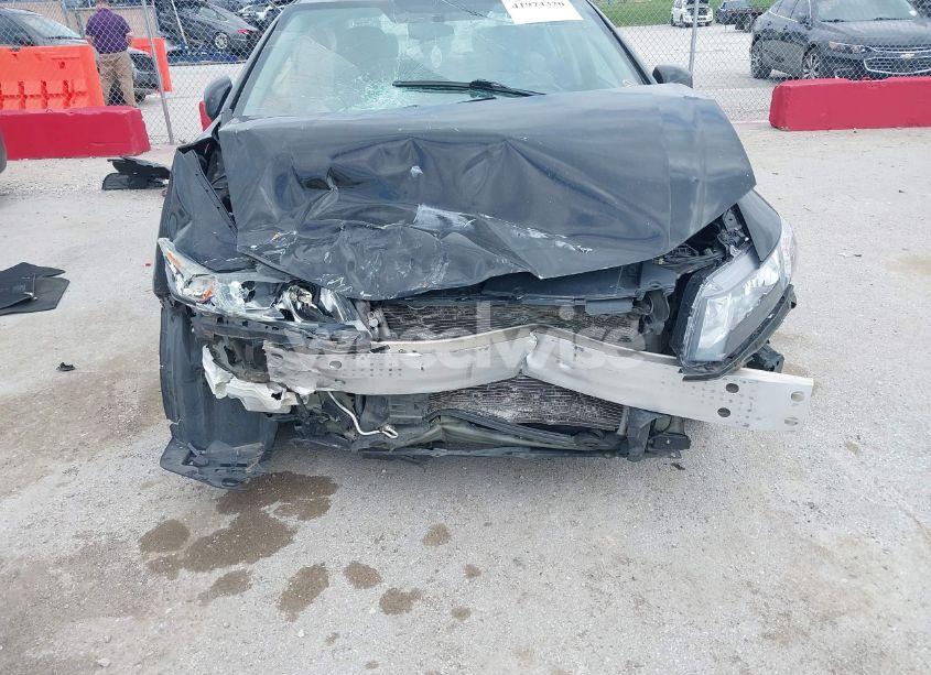 Photo 6 of 2013 Honda Civic LX (VIN 19XFB2F59DE019307)