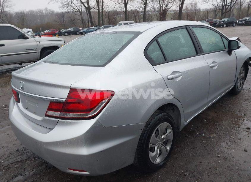 Photo 4 of 2013 Honda Civic LX (VIN 19XFB2F59DE043753)