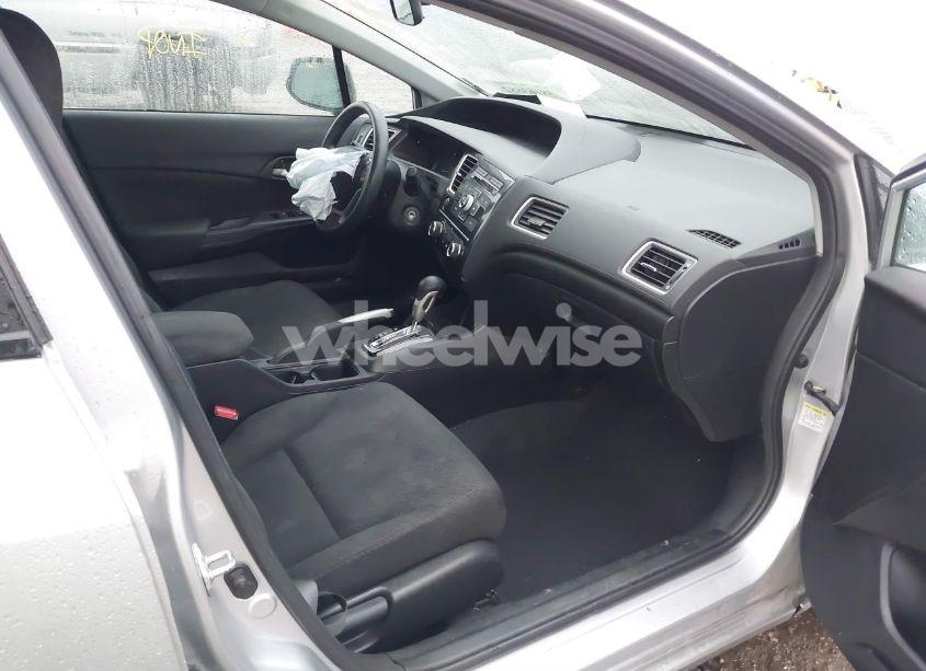 Photo 5 of 2013 Honda Civic LX (VIN 19XFB2F59DE043753)