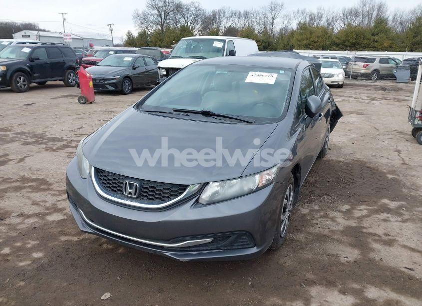 Photo 2 of 2013 Honda Civic LX (VIN 19XFB2F59DE073514)
