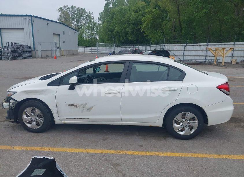 Photo 15 of 2013 Honda Civic LX (VIN 19XFB2F59DE096842)