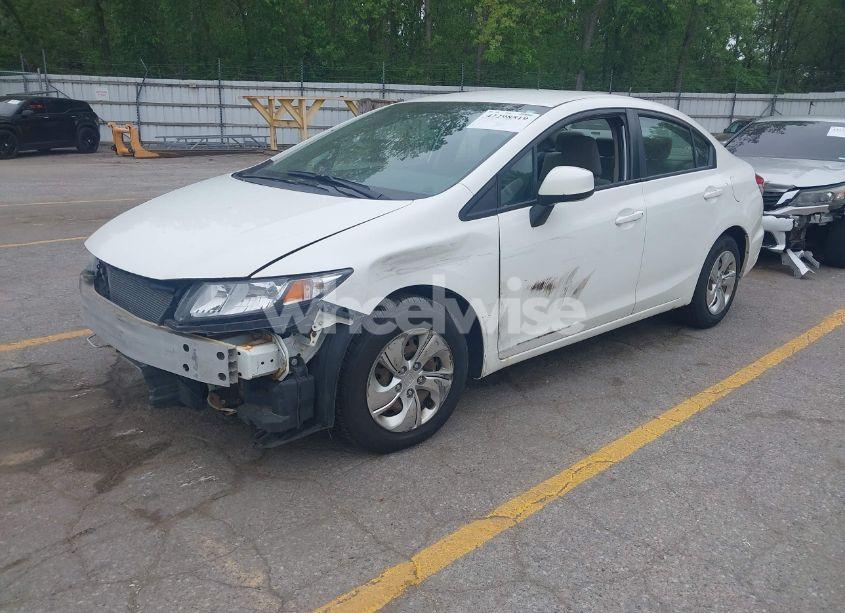 Photo 2 of 2013 Honda Civic LX (VIN 19XFB2F59DE096842)