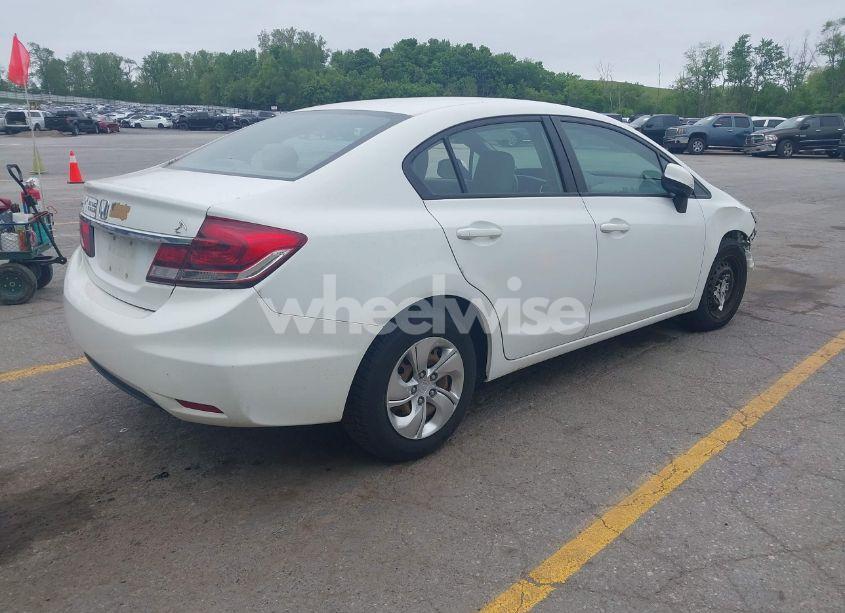 Photo 4 of 2013 Honda Civic LX (VIN 19XFB2F59DE096842)