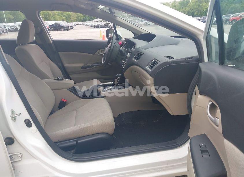 Photo 5 of 2013 Honda Civic LX (VIN 19XFB2F59DE096842)