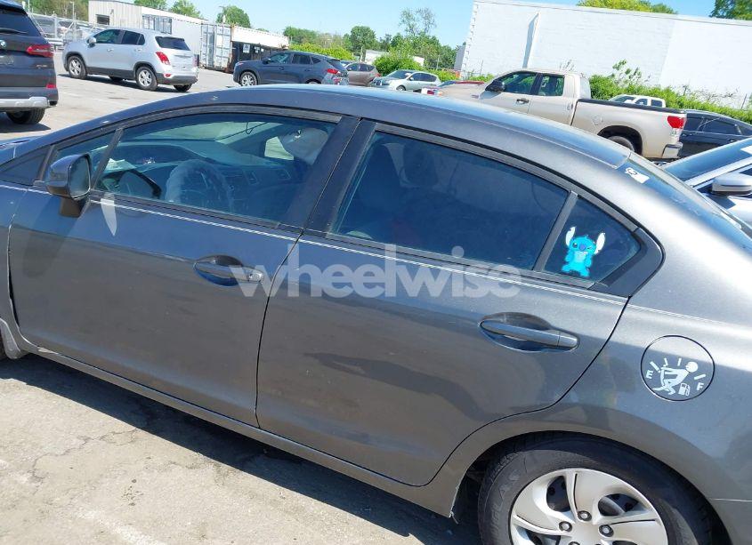 Photo 14 of 2013 Honda Civic LX (VIN 19XFB2F59DE097151)