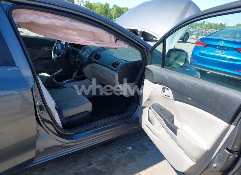 Photo 5 of 2013 Honda Civic LX (VIN 19XFB2F59DE097151)