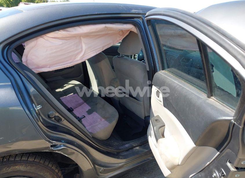 Photo 8 of 2013 Honda Civic LX (VIN 19XFB2F59DE097151)