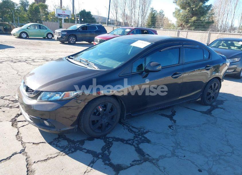 Photo 2 of 2013 Honda Civic LX (VIN 19XFB2F59DE224156)