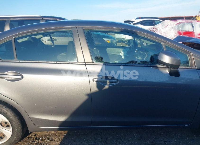 Photo 14 of 2013 Honda Civic LX (VIN 19XFB2F59DE227462)