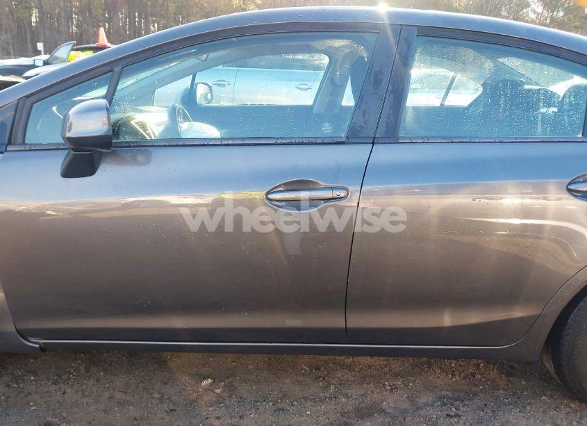 Photo 15 of 2013 Honda Civic LX (VIN 19XFB2F59DE227462)