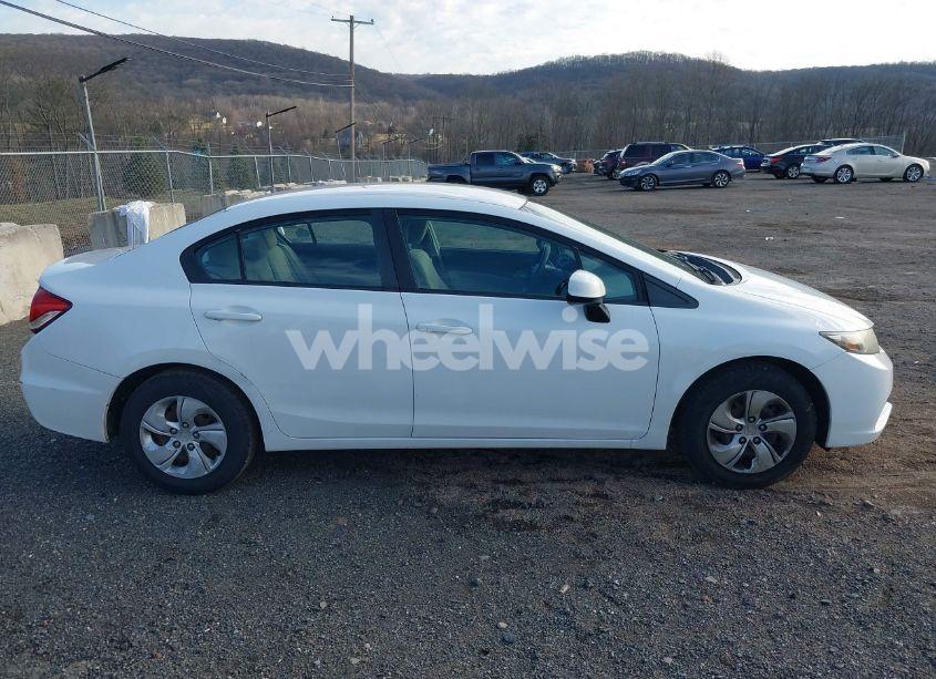 Photo 13 of 2013 Honda Civic LX (VIN 19XFB2F59DE248215)