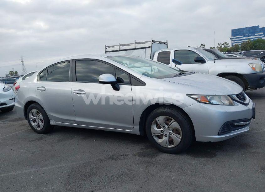 Photo 13 of 2013 Honda Civic LX (VIN 19XFB2F59DE250417)