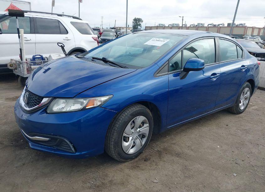 Photo 2 of 2013 Honda Civic LX (VIN 19XFB2F59DE290240)