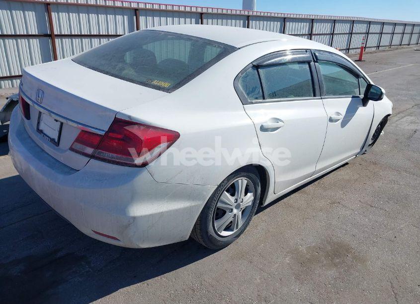 Photo 4 of 2014 Honda Civic LX (VIN 19XFB2F59EE008793)