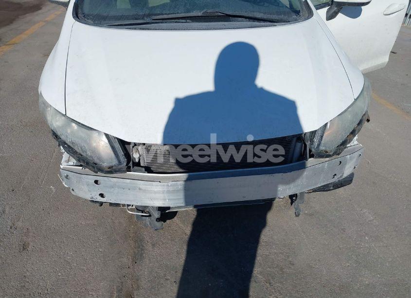 Photo 6 of 2014 Honda Civic LX (VIN 19XFB2F59EE008793)