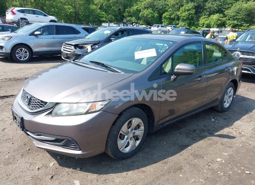 Photo 2 of 2014 Honda Civic LX (VIN 19XFB2F59EE235871)