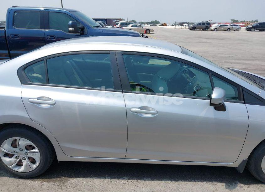 Photo 13 of 2014 Honda Civic LX (VIN 19XFB2F59EE237314)