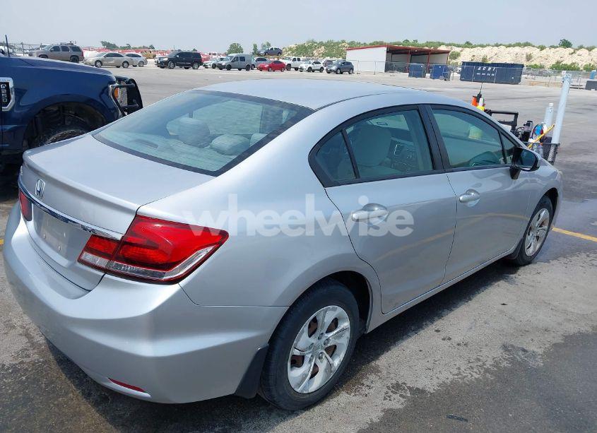 Photo 4 of 2014 Honda Civic LX (VIN 19XFB2F59EE237314)