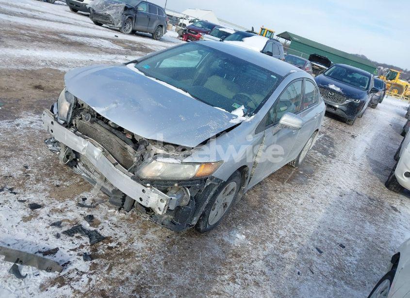 Photo 2 of 2014 Honda Civic LX (VIN 19XFB2F59EE243517)