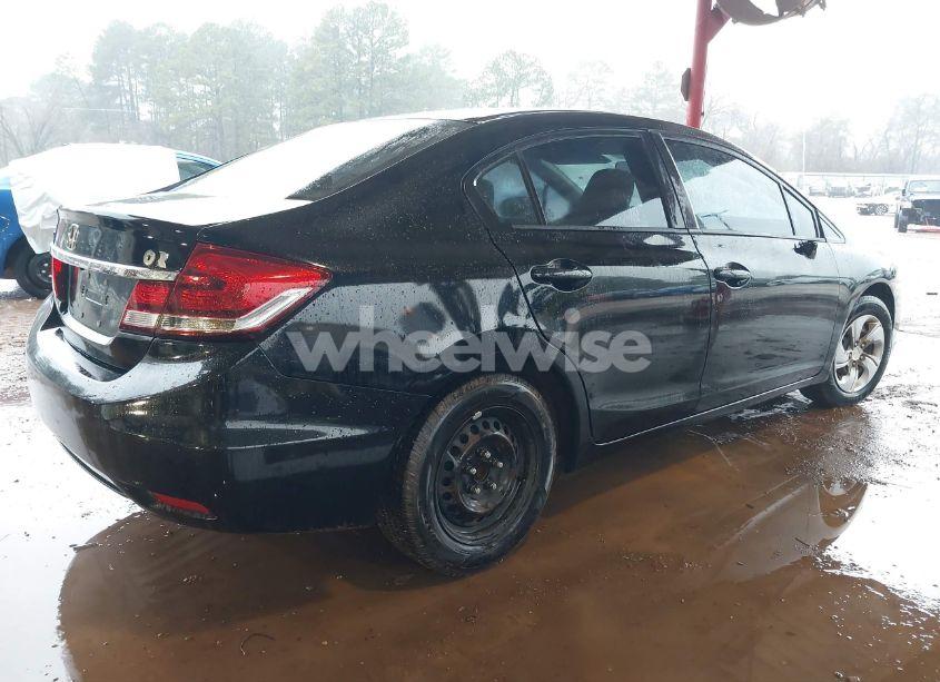 Photo 4 of 2015 Honda Civic LX (VIN 19XFB2F59FE005670)