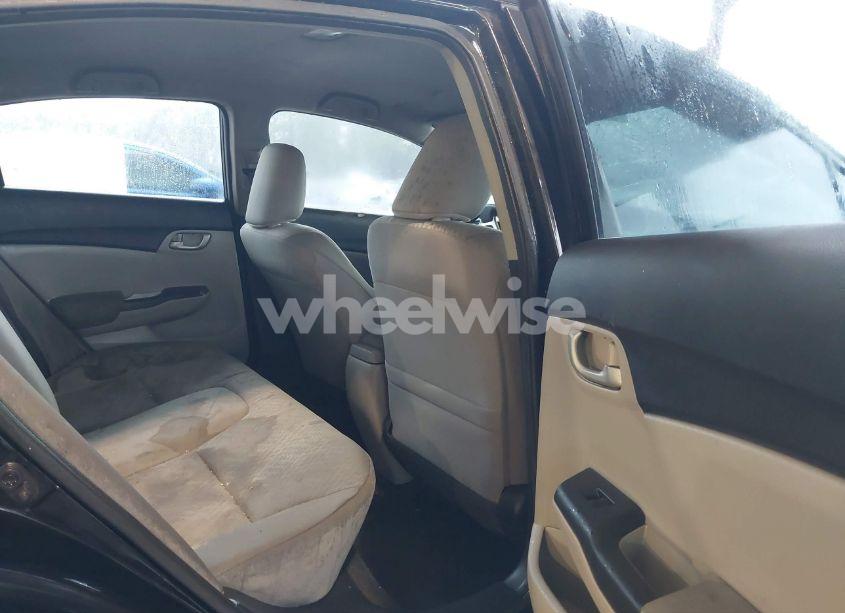 Photo 8 of 2015 Honda Civic LX (VIN 19XFB2F59FE005670)