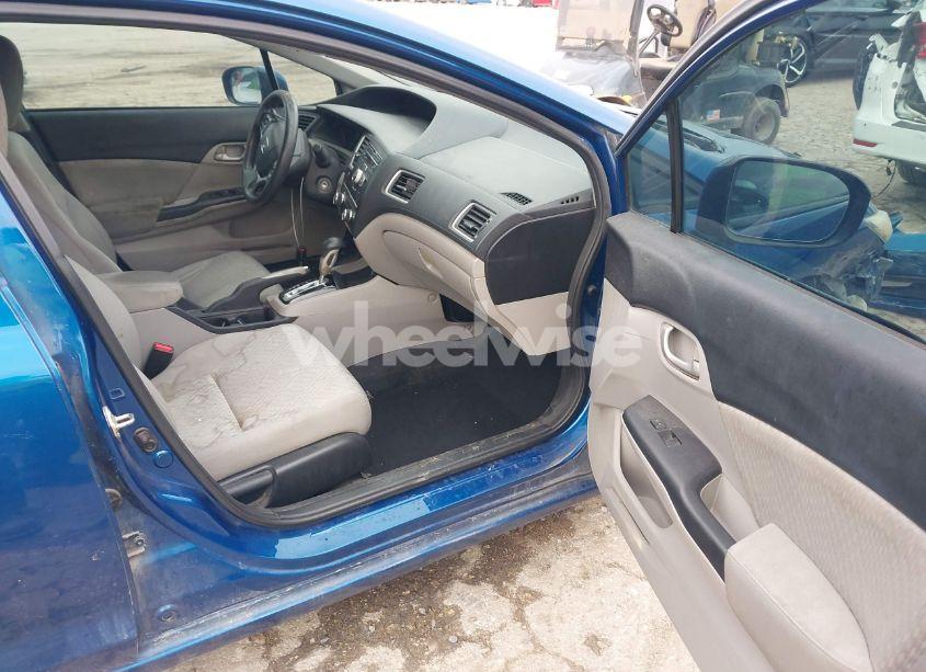 Photo 5 of 2015 Honda Civic LX (VIN 19XFB2F59FE014787)