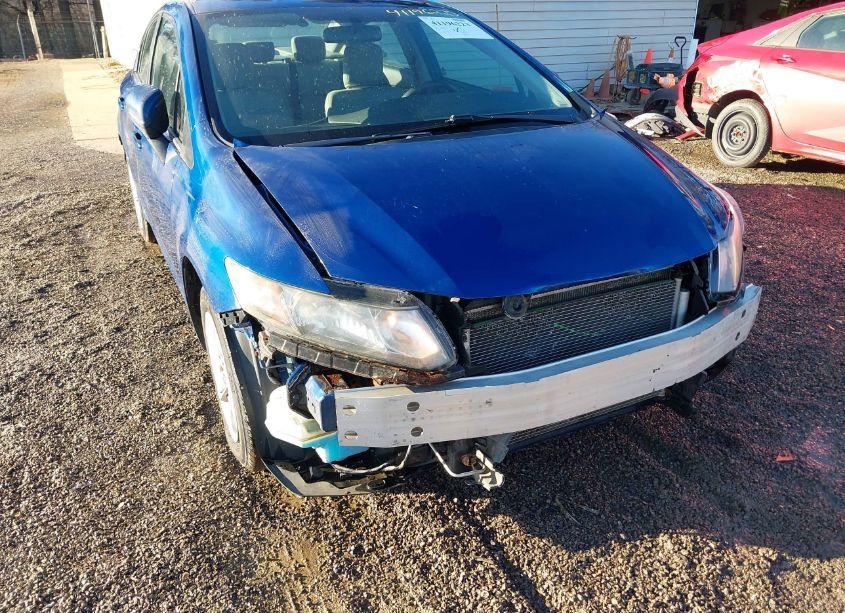 Photo 6 of 2015 Honda Civic LX (VIN 19XFB2F59FE023635)