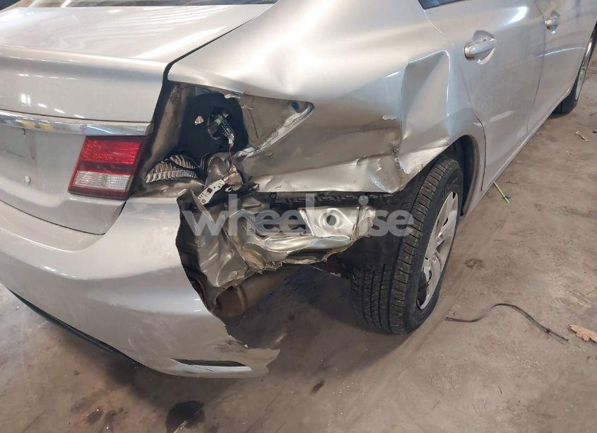 Photo 6 of 2015 Honda Civic LX (VIN 19XFB2F59FE046395)