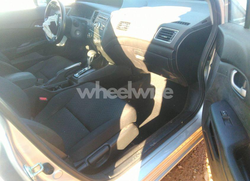 Photo 5 of 2015 Honda Civic LX (VIN 19XFB2F59FE083981)