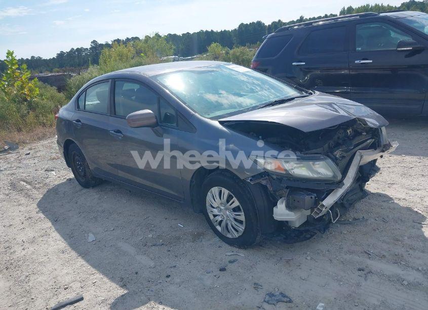 2015 Honda Civic LX (VIN 19XFB2F59FE084001) main photo