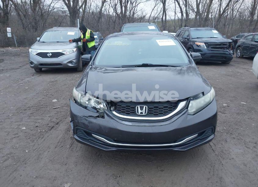 Photo 12 of 2015 Honda Civic LX (VIN 19XFB2F59FE112492)