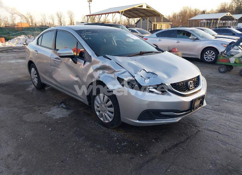 2015 Honda Civic LX (VIN 19XFB2F59FE226668) main photo