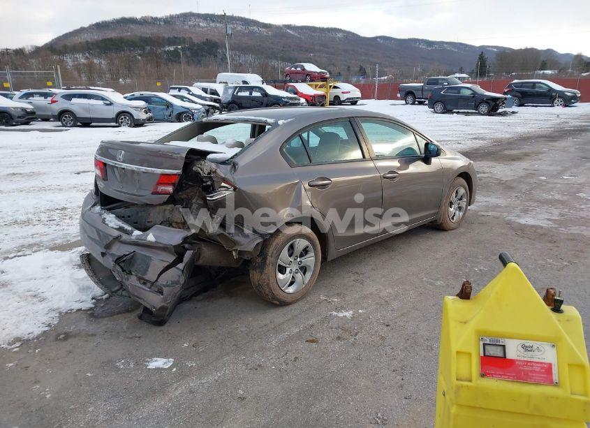 Photo 4 of 2015 Honda Civic LX (VIN 19XFB2F59FE229604)
