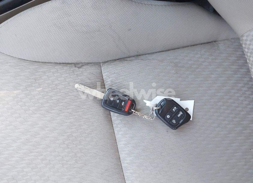 Photo 11 of 2015 Honda Civic LX (VIN 19XFB2F59FE270167)