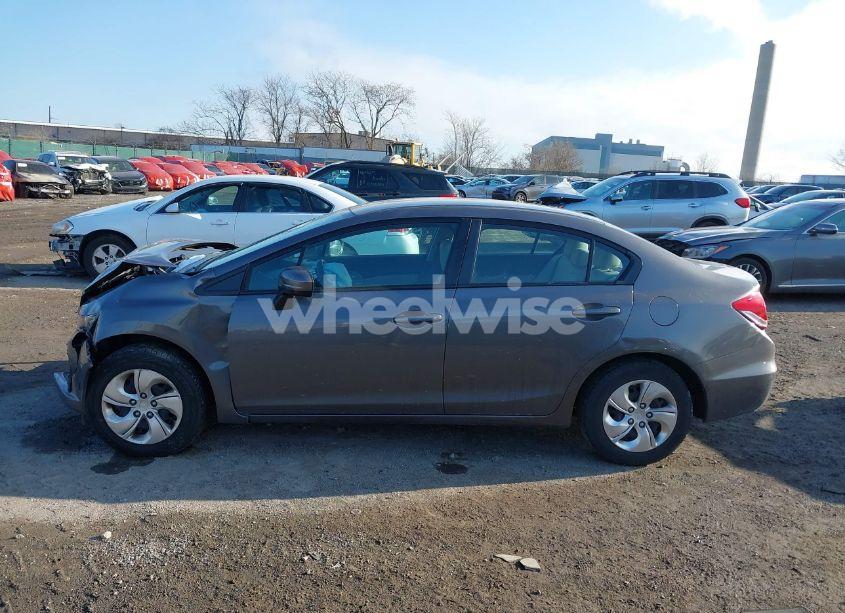 Photo 14 of 2015 Honda Civic LX (VIN 19XFB2F59FE270167)