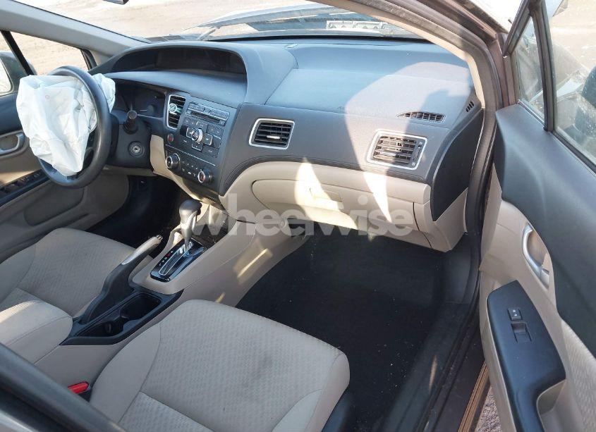 Photo 5 of 2015 Honda Civic LX (VIN 19XFB2F59FE270167)