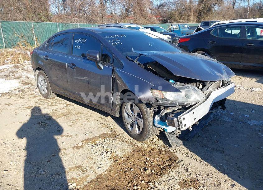 2015 Honda Civic LX (VIN 19XFB2F59FE273361) main photo