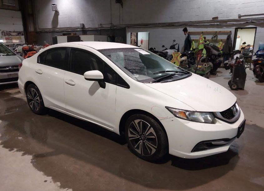 2015 Honda Civic LX (VIN 19XFB2F59FE297143) main photo
