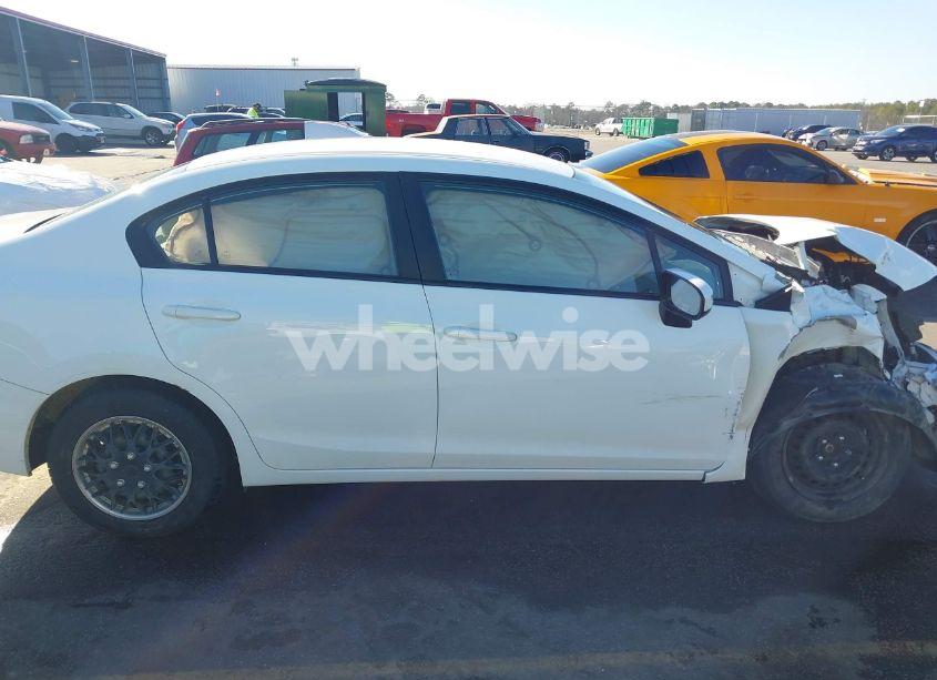 Photo 13 of 2015 Honda Civic LX (VIN 19XFB2F59FE702885)