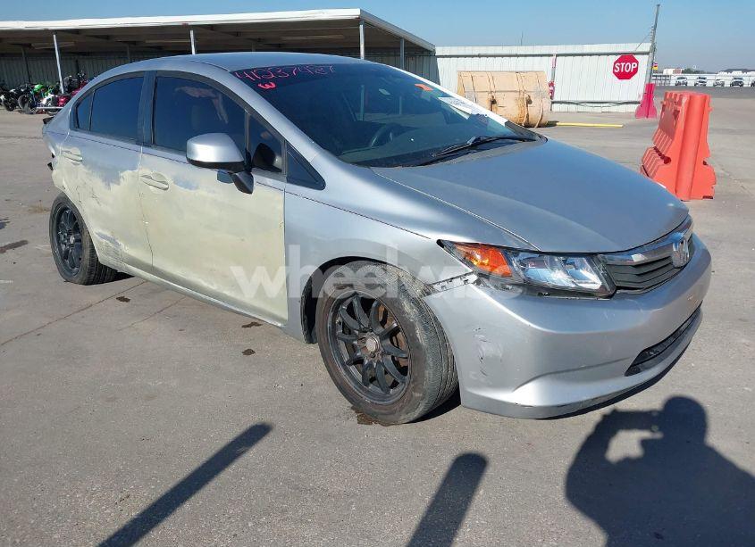 2012 Honda Civic SDN LX (VIN 19XFB2F5XCE008184) main photo