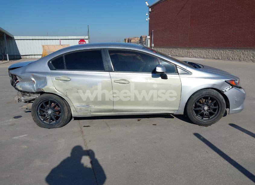 Photo 14 of 2012 Honda Civic SDN LX (VIN 19XFB2F5XCE008184)