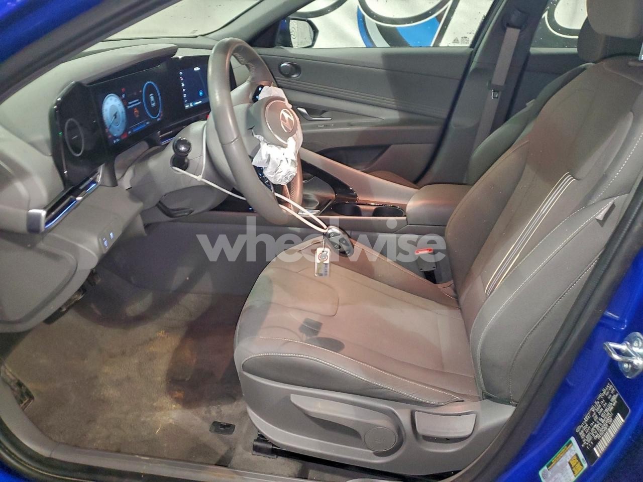 Photo 7 of 2025 HYUNDAI ELANTRA SEL (VIN 19XFB2F5XCE070314)
