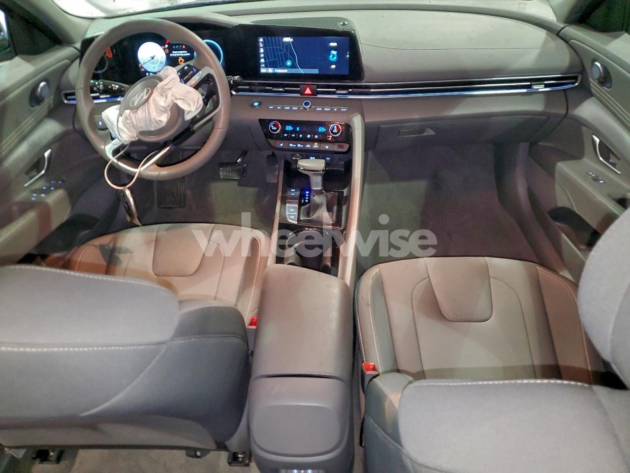 Photo 8 of 2025 HYUNDAI ELANTRA SEL (VIN 19XFB2F5XCE070314)