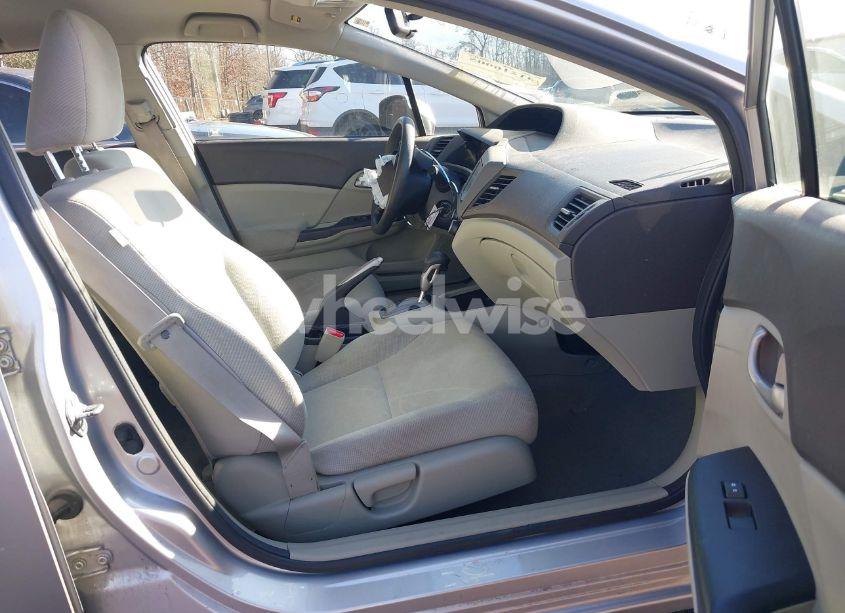 Photo 5 of 2012 Honda Civic LX (VIN 19XFB2F5XCE314611)