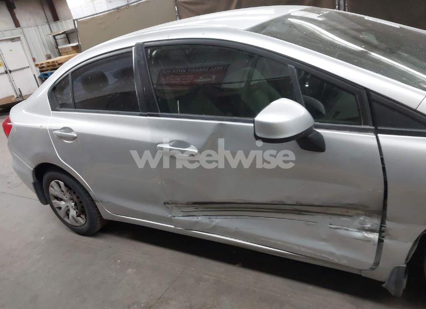 Photo 13 of 2012 Honda Civic LX (VIN 19XFB2F5XCE323406)