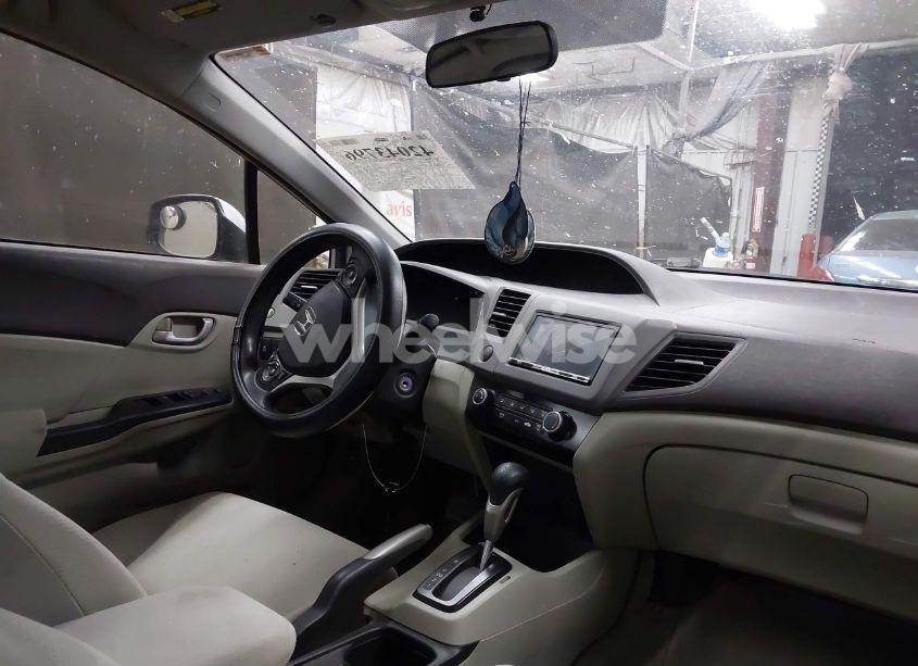 Photo 5 of 2012 Honda Civic LX (VIN 19XFB2F5XCE323406)