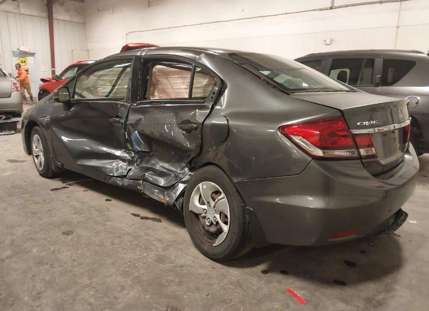 Photo 3 of 2013 Honda Civic LX (VIN 19XFB2F5XDE009773)