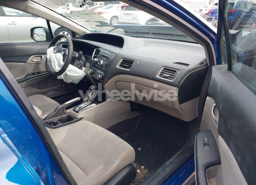 Photo 5 of 2013 Honda Civic LX (VIN 19XFB2F5XDE015542)