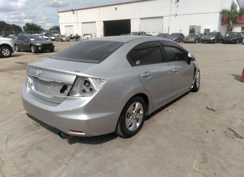 Photo 4 of 2013 Honda Civic LX (VIN 19XFB2F5XDE041056)